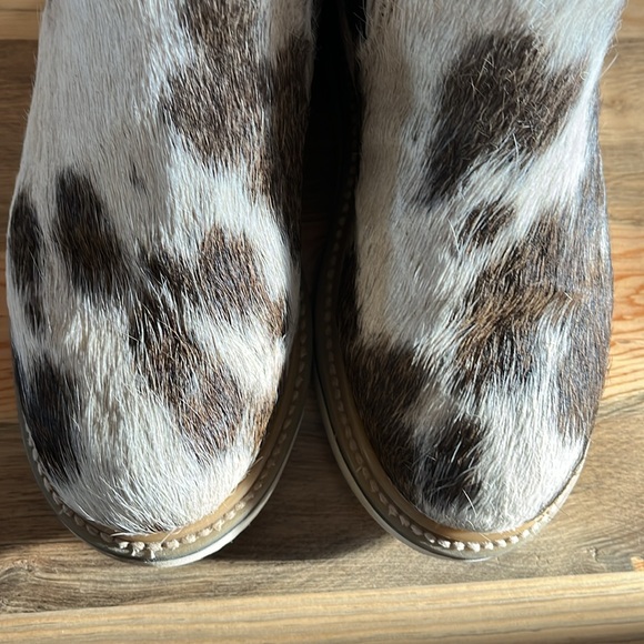 Rancherr Boots Size 7 Cowgirl Rancherr Boots. Cowhide Boots Handmade - Picture 3 of 6